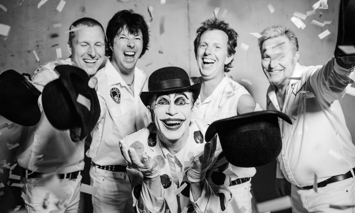 Die Musiker der britsichen Punkband The Adicts