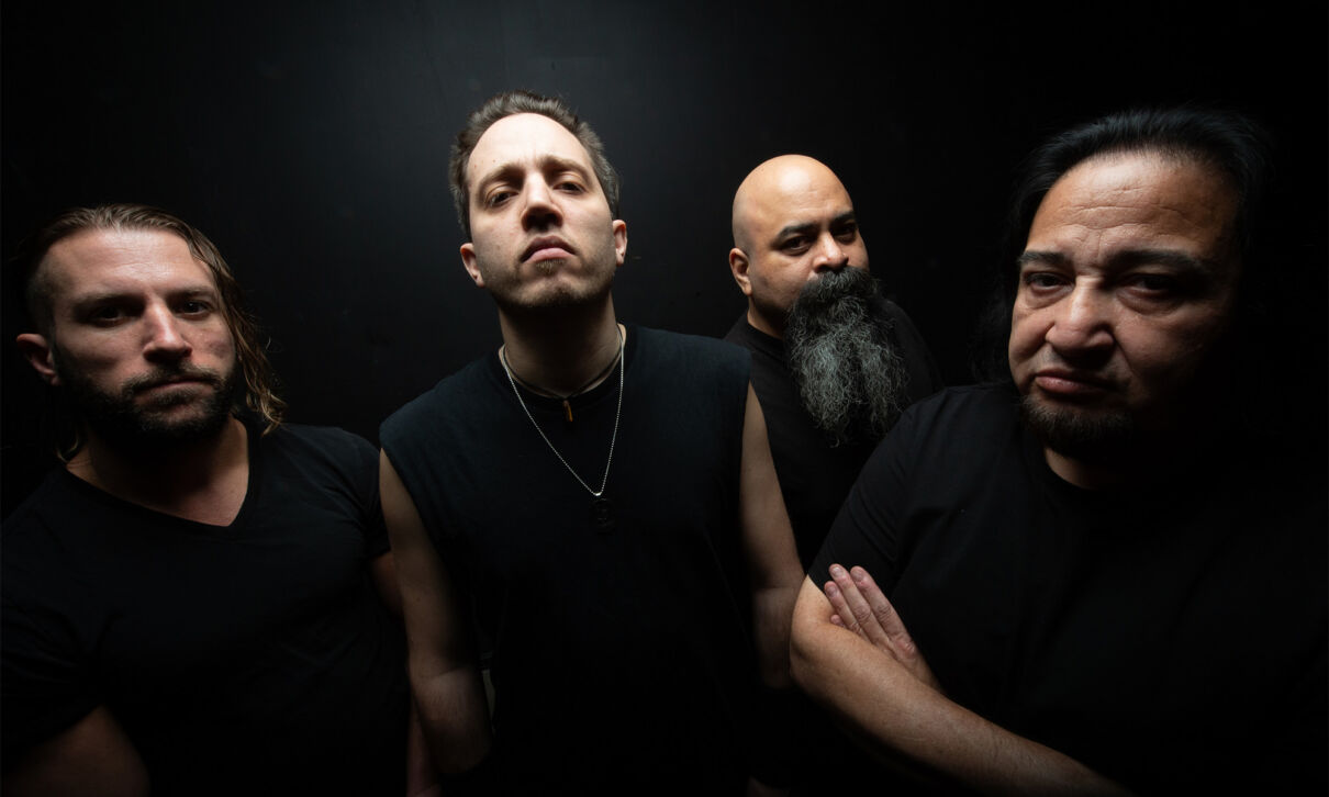 Die Mitglieder der Metalband Feat Factory