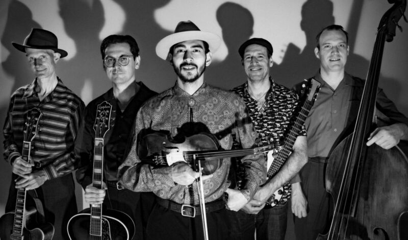 George & his new Heartaches band