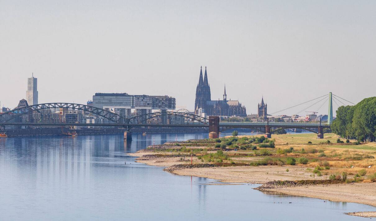 Kölner Dom mit Südbrücke und Severinsbrücke