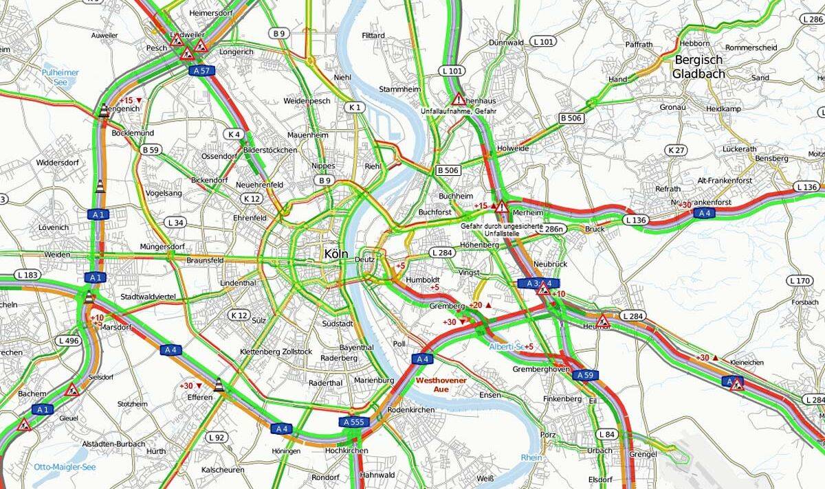 Staukarte von Köln mit rot und grün hinterlegten Straßen und Autobahnen.
