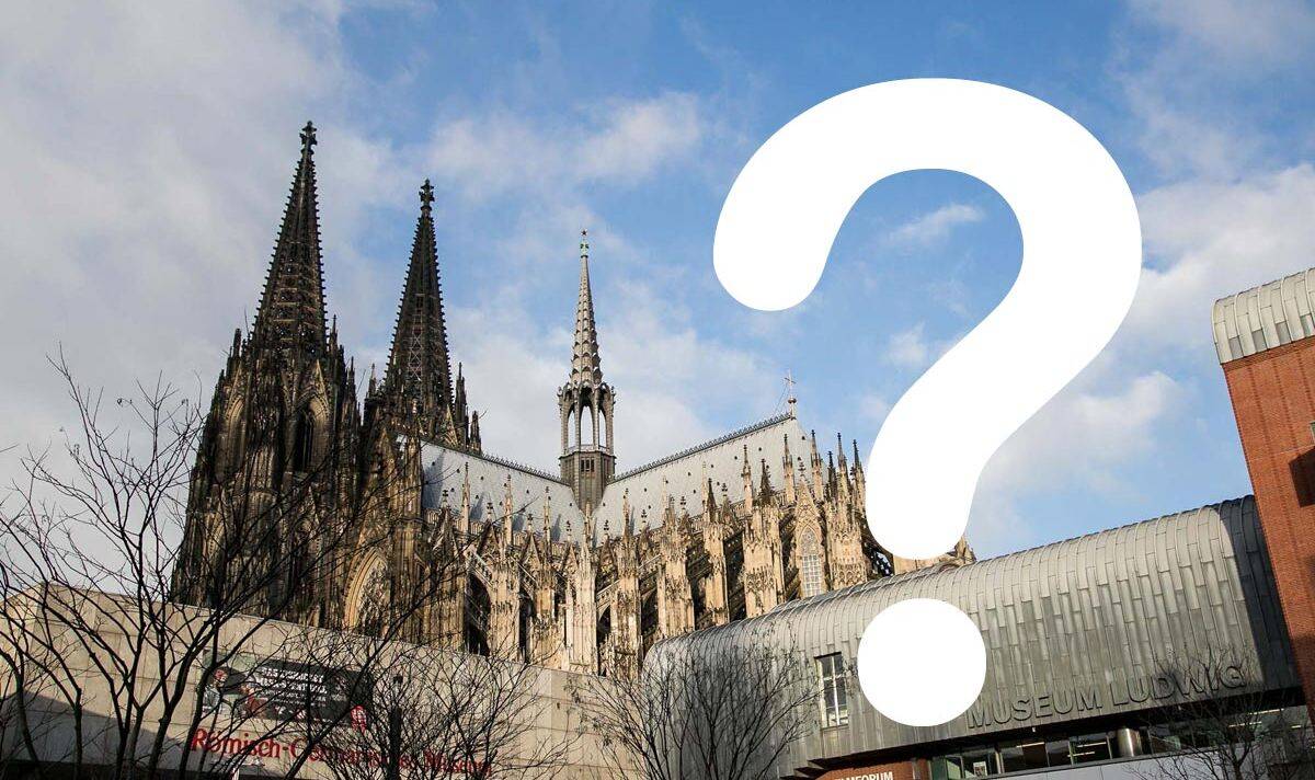 Bild vom Kölenr Dom mit großem Fragezeichen